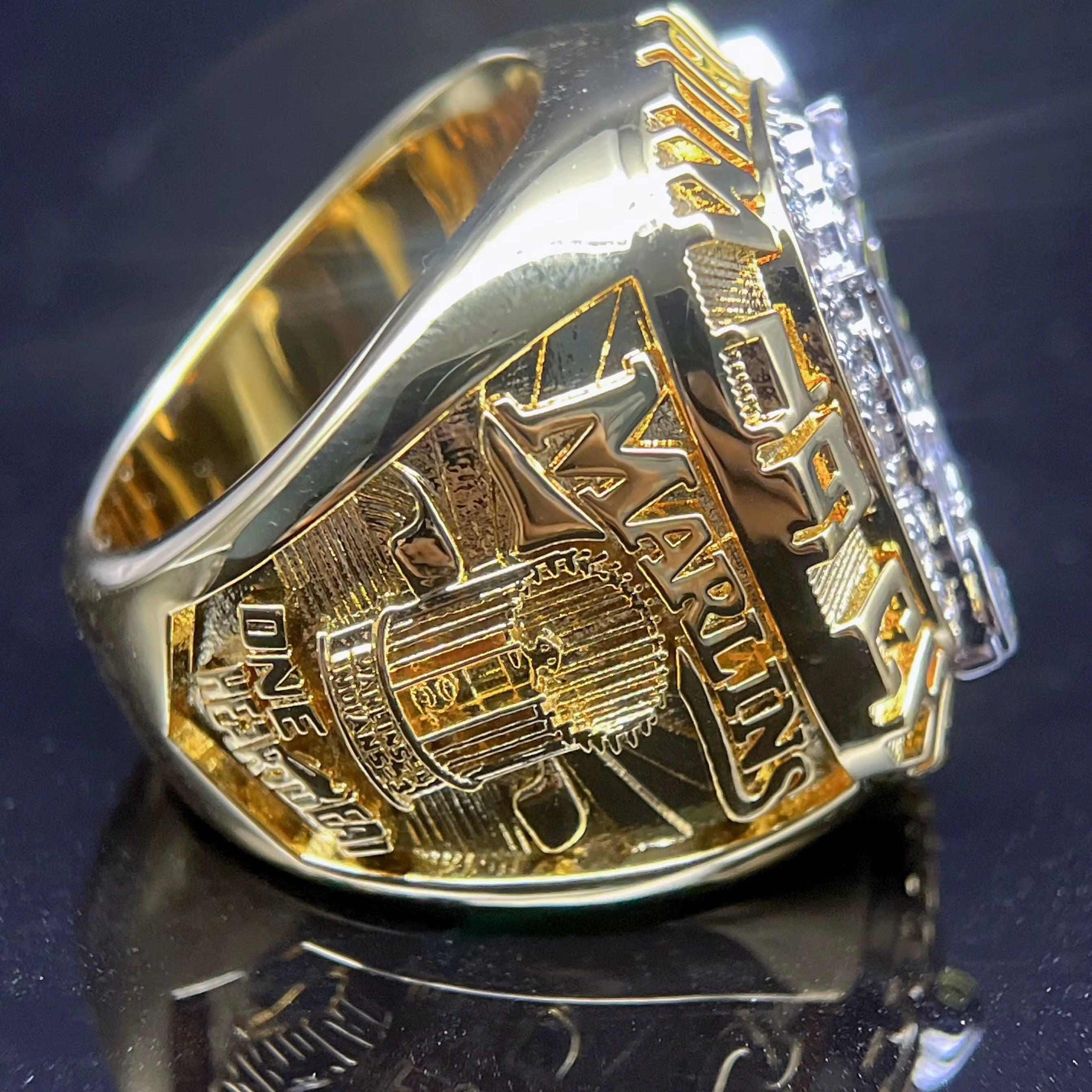 1997 Florida Marlins World Series Championship Ring - Premium Legend Series